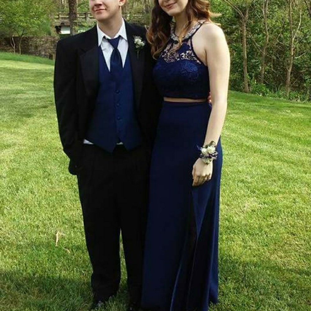 Prom Dress - Picture 3 of 6